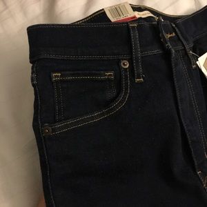 Levi's Jeans - Brand New w/ Tags! Leviās - high waist skinnies Levi's Jeans - Brand New w/ Tags! Leviās - high waist skinnies
